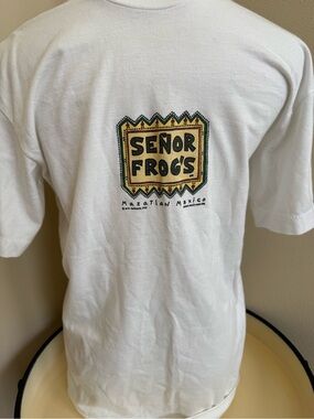 Vintage 90’s Señor Frog's White Graphic Tee- mazatlan